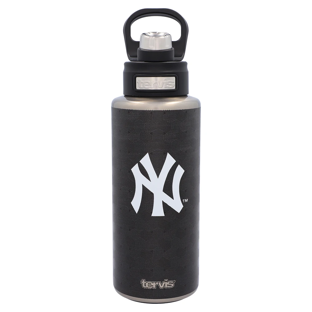 Tervis New York Yankees 32oz. Weave Wide Mouth Water Bottle