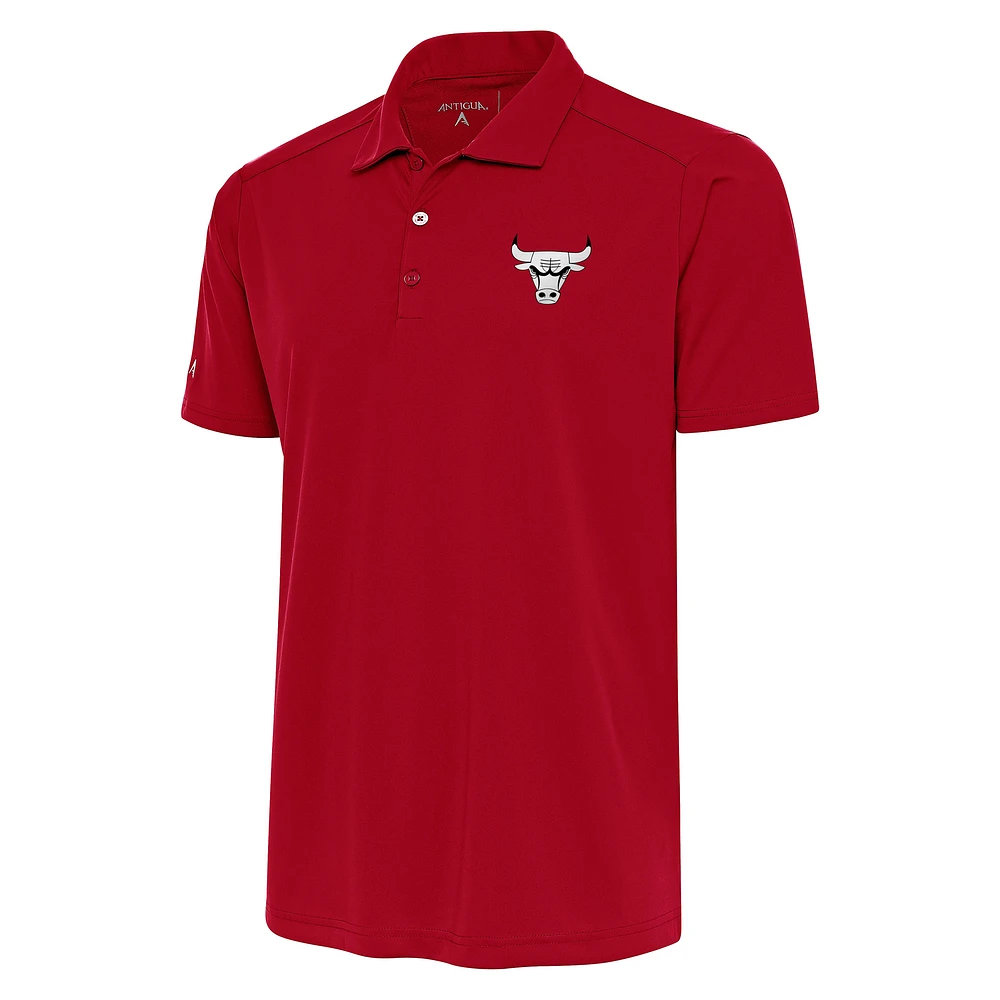 Men's Antigua Red Chicago Bulls Metallic Logo Tribute Desert Dry Polo
