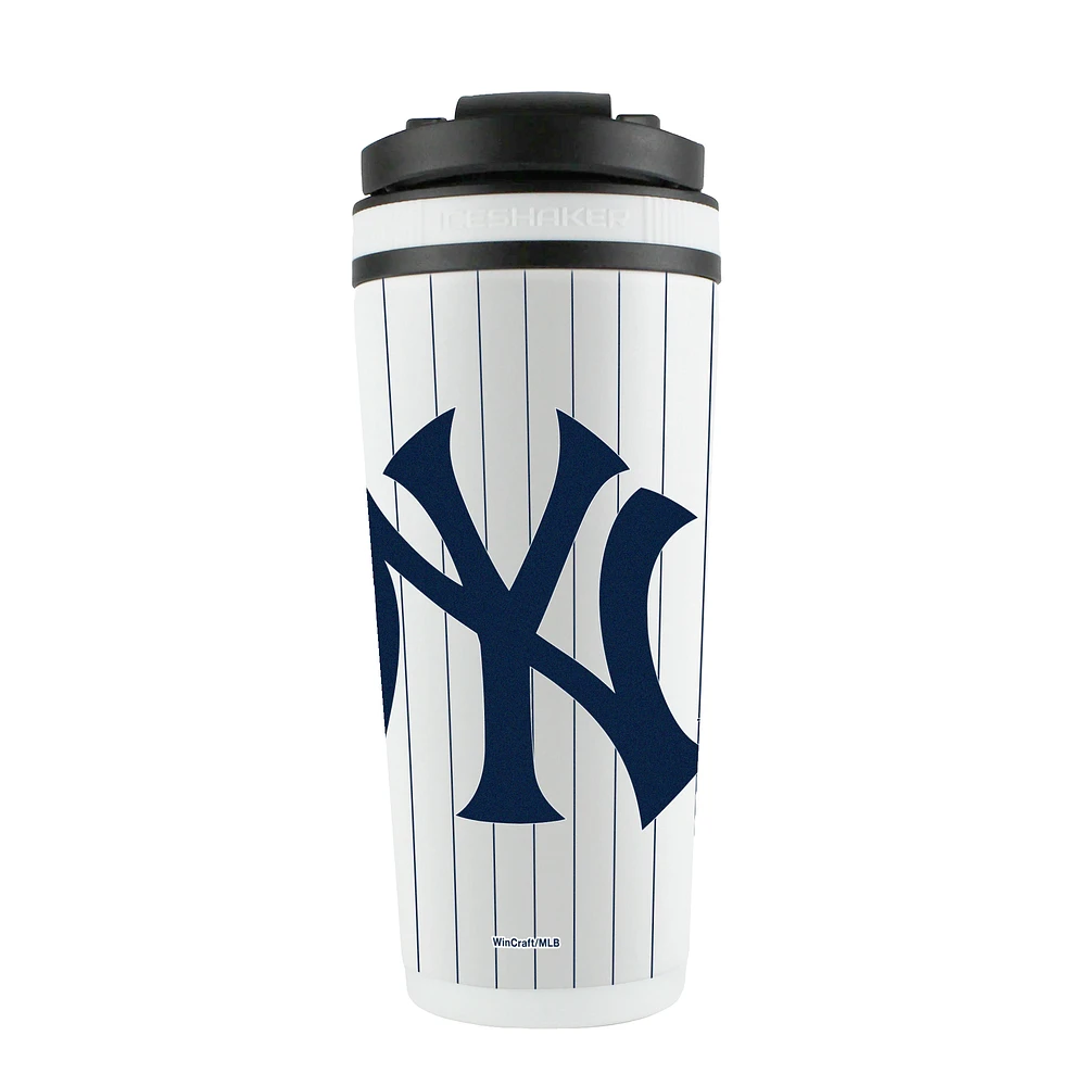 New York Yankees 26oz. 4D Stainless Steel Shaker Bottle