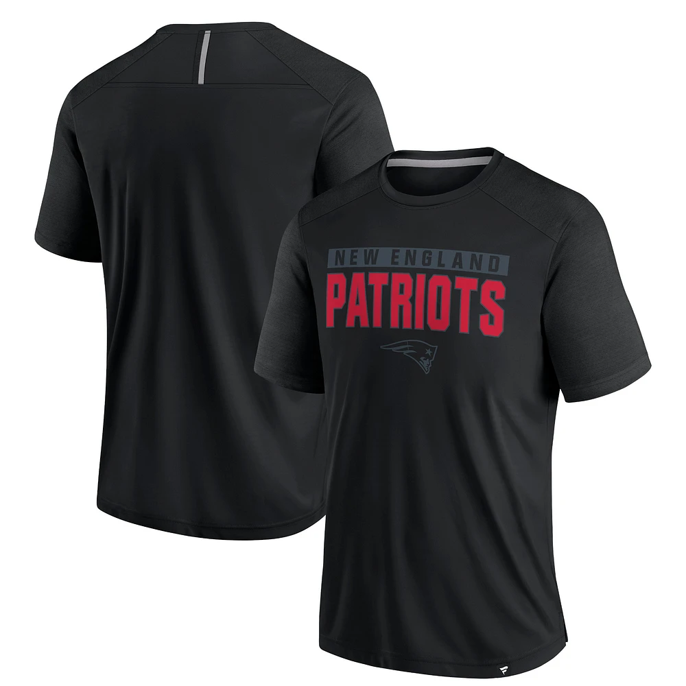 Men's Fanatics Black New England Patriots Defender Blackout T-Shirt