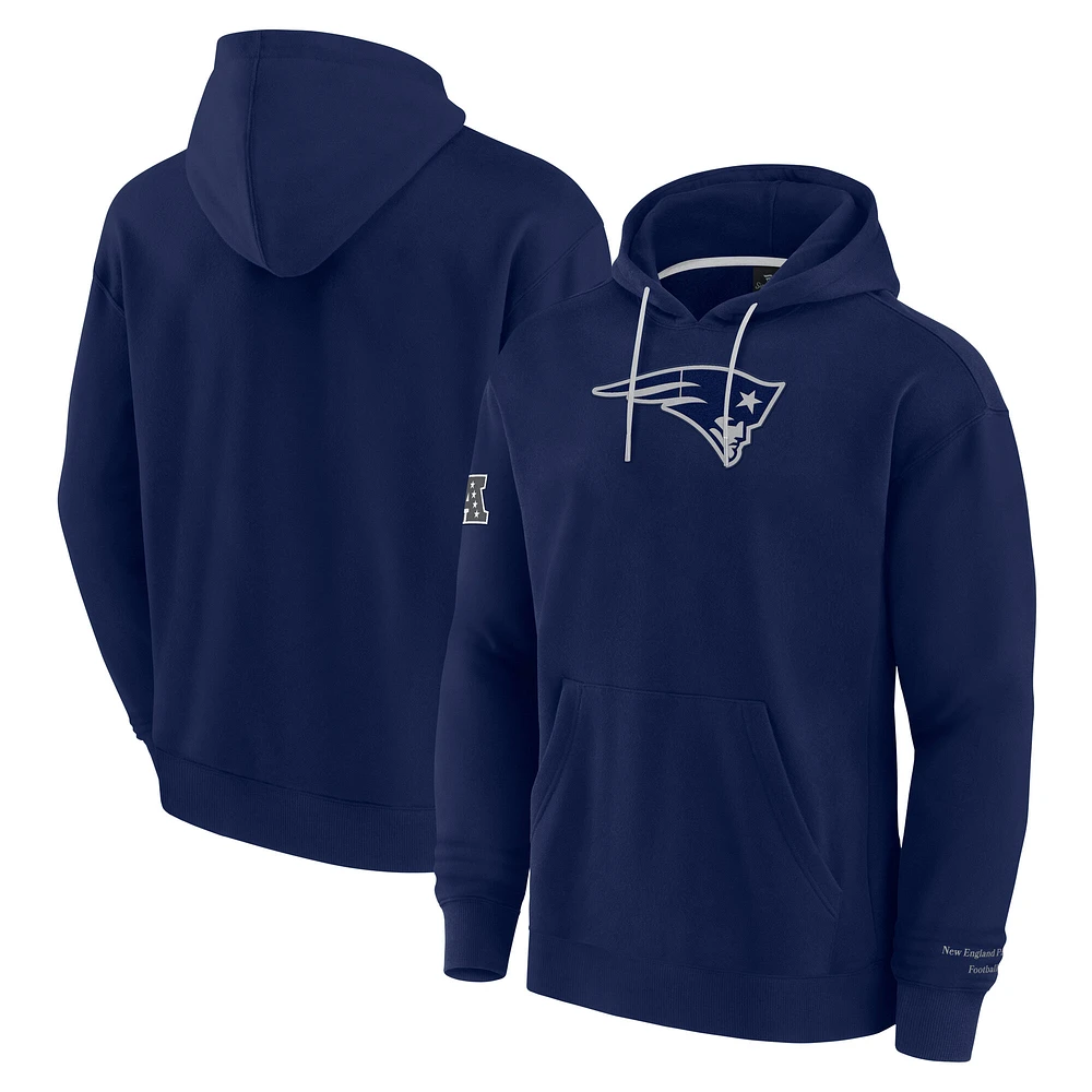 Men's Fanatics Navy New England Patriots Elements Pace Pullover Hoodie