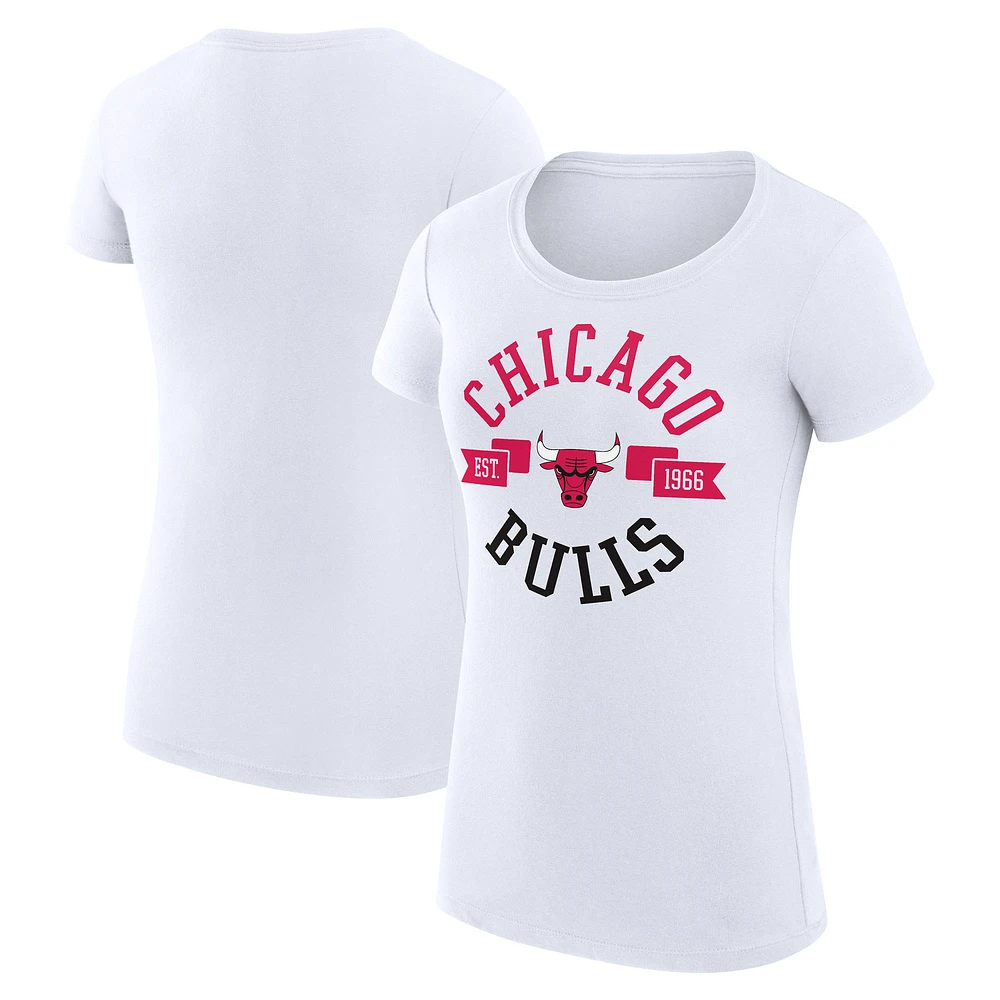 Women's G-III 4Her by Carl Banks White Chicago Bulls Super-Slim Fit Lightweight Large City Logo T-Shirt