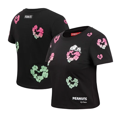 Women's Freeze Max Snoopy Black Peanuts Sweet Heart Baby Doll Cropped T-Shirt