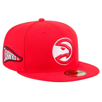 Men's New Era Red Atlanta Hawks Throwback Pennant 59FIFTY Fitted Hat