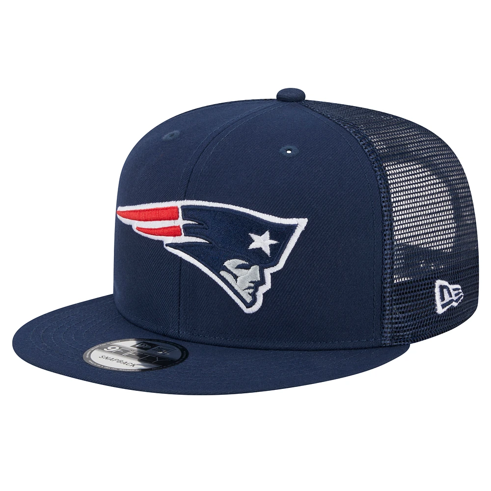Men's New Era Navy New England Patriots Main Trucker 9FIFTY Snapback Hat