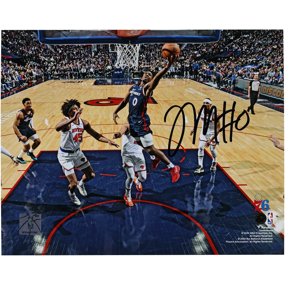 Tyrese Maxey Philadelphia 76ers Autographed 8" x 10" Driving to the Basket Photograph