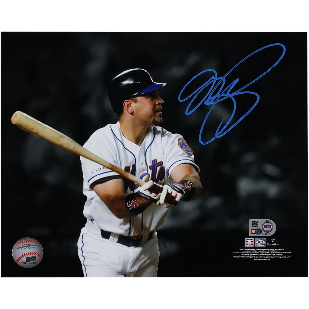 Mike Piazza New York Mets Autographed 8" x 10" Home Run Spotlight Photograph