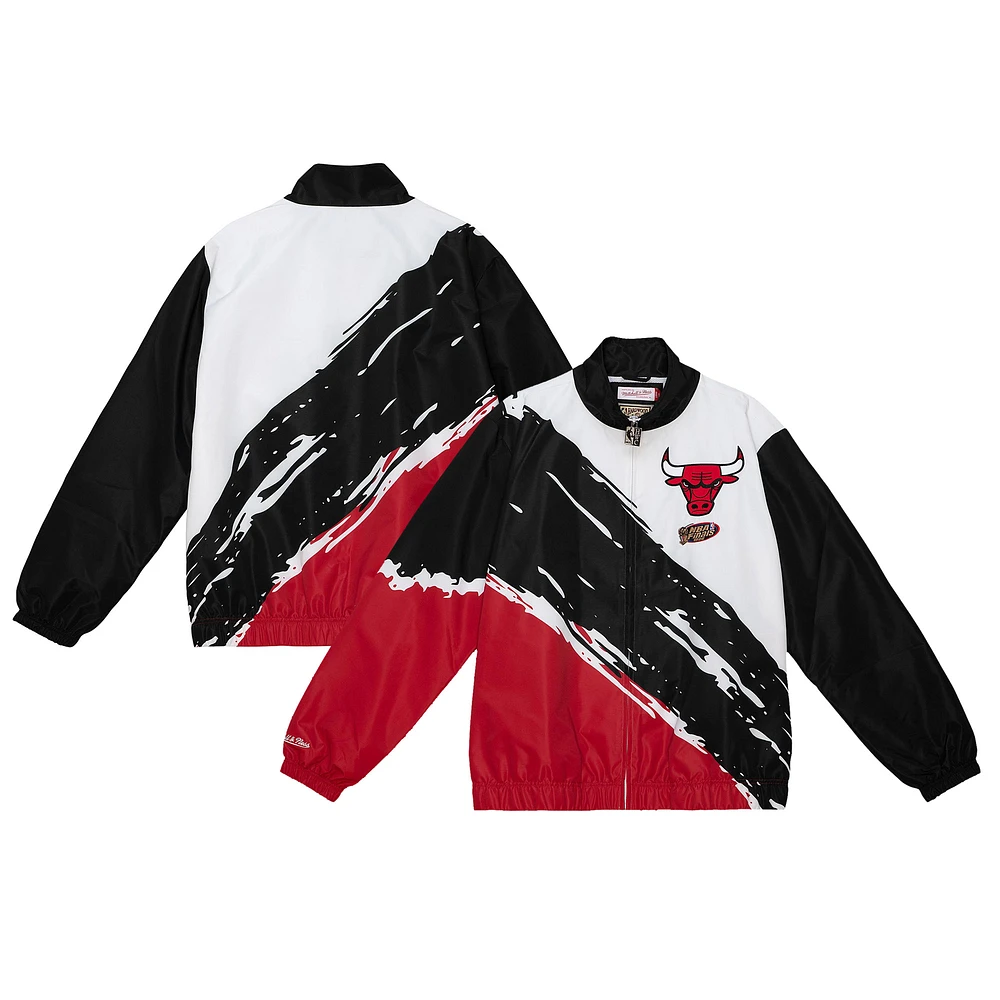 Men's Mitchell & Ness White Chicago Bulls Paintbrush Full-Zip Windbreaker Jacket