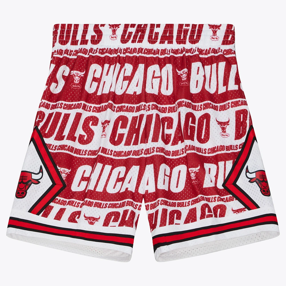 Men's Mitchell & Ness Red Chicago Bulls 1996/97 Hardwood Classics Teamwrap Swingman Shorts