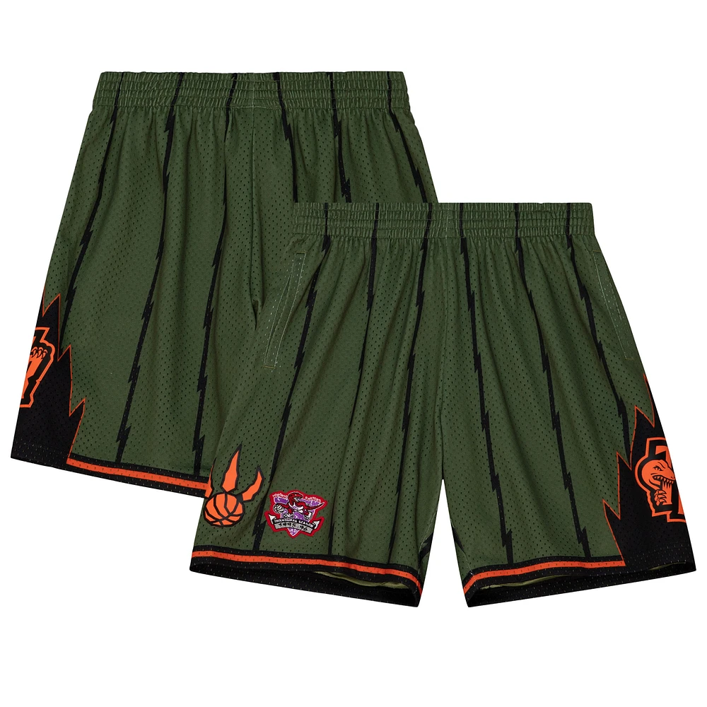 Men's Mitchell & Ness Green Toronto Raptors 1998-99 Hardwood Classics Flight Swingman Shorts