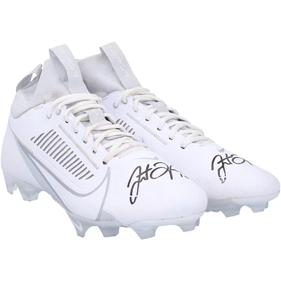Justin Herbert Los Angeles Chargers Autographed Game-Used White Nike Cleats vs. Tennessee Titans on September 17, 2023