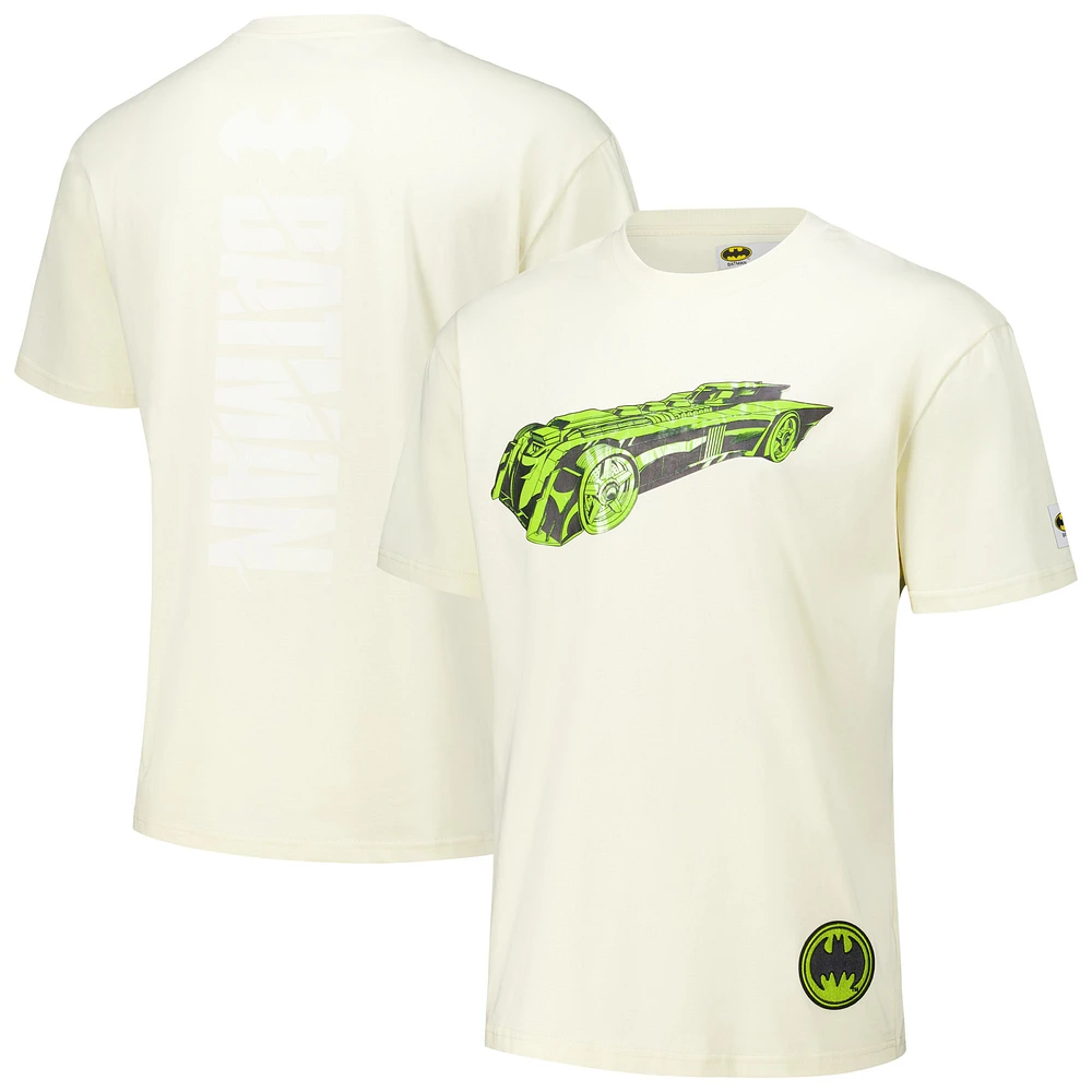 Men's Freeze Max Cream Batman Comics Batmobile Loose Fit T-Shirt