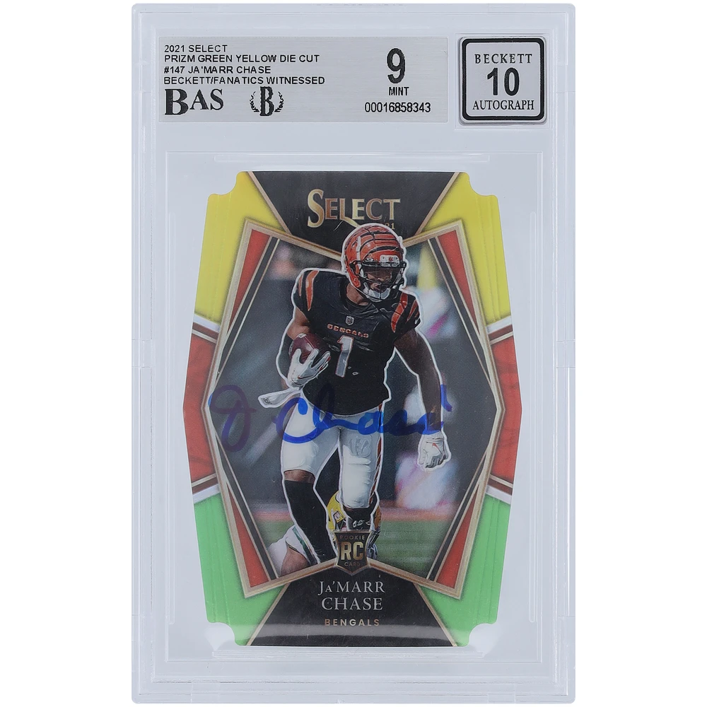 Ja'Marr Chase Cincinnati Bengals Autographed 2021 Panini Select Green & Yellow #147 Beckett Fanatics Witnessed Authenticated 9/10 Rookie Card