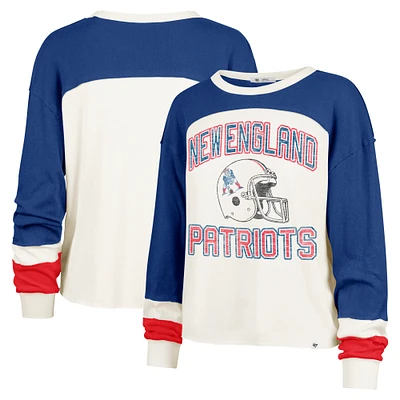Women's '47 Cream New England Patriots Double Header Curve Raglan Long Sleeve Crop Top