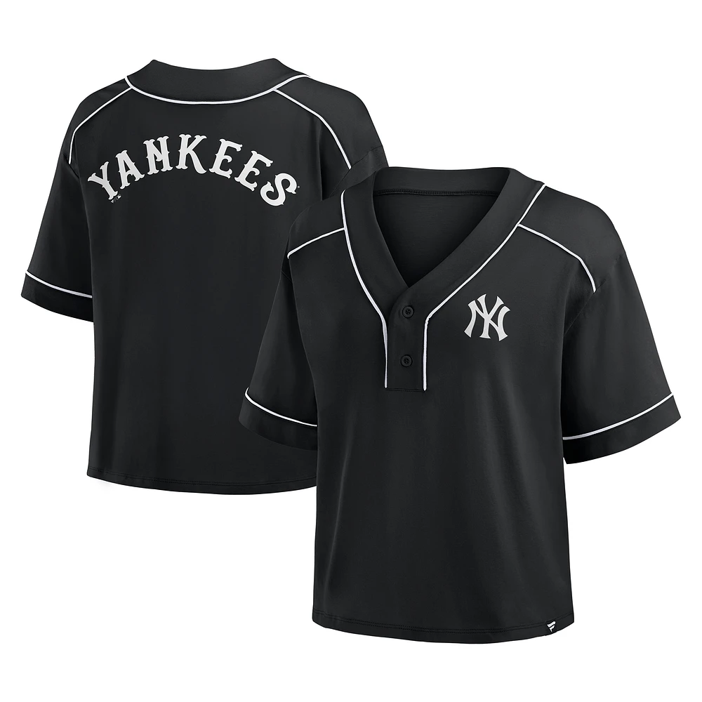Women's Fanatics Black New York Yankees Oversized Champ Game Cropped V-Neck T-Shirt
