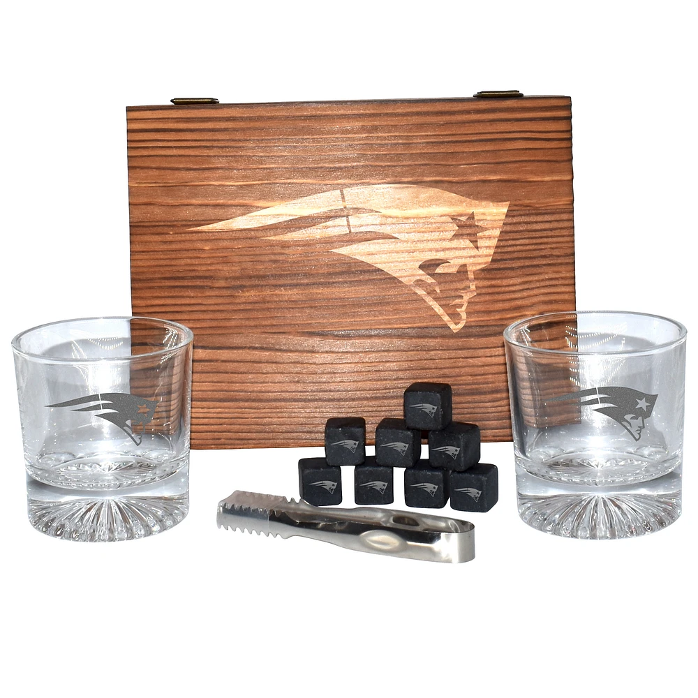 The Memory Company New England Patriots Wood Boxed Drinkware Set