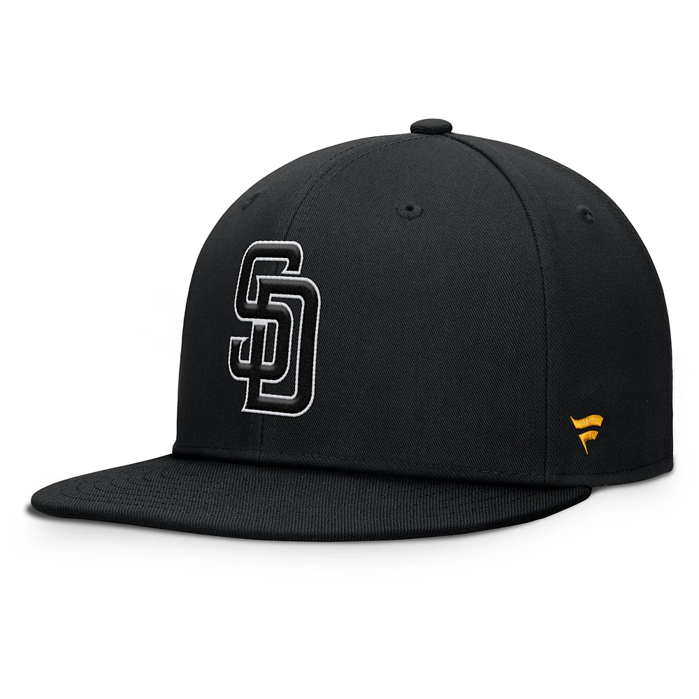 Men's Fanatics Black San Diego Padres Walk-Off Bullpen Snapback Hat