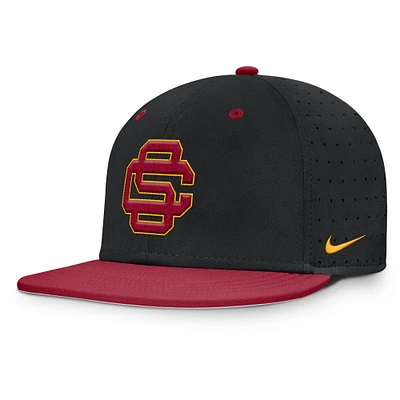 Men's Nike Black USC Trojans On-Field Dugout True Performance Fitted Hat