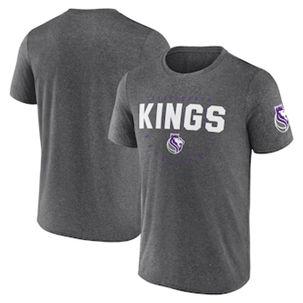Men's Logo Athletic Heather Charcoal Sacramento Kings Block Practice Performance T-Shirt