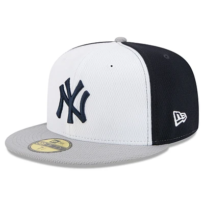 Men's New Era Navy/ York Yankees 2025 MLB Clubhouse 59FIFTY Fitted Hat