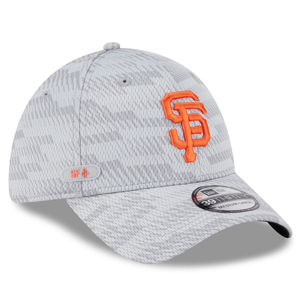 Men's New Era Gray San Francisco Giants 2025 MLB Clubhouse 39THIRTY Flex Hat