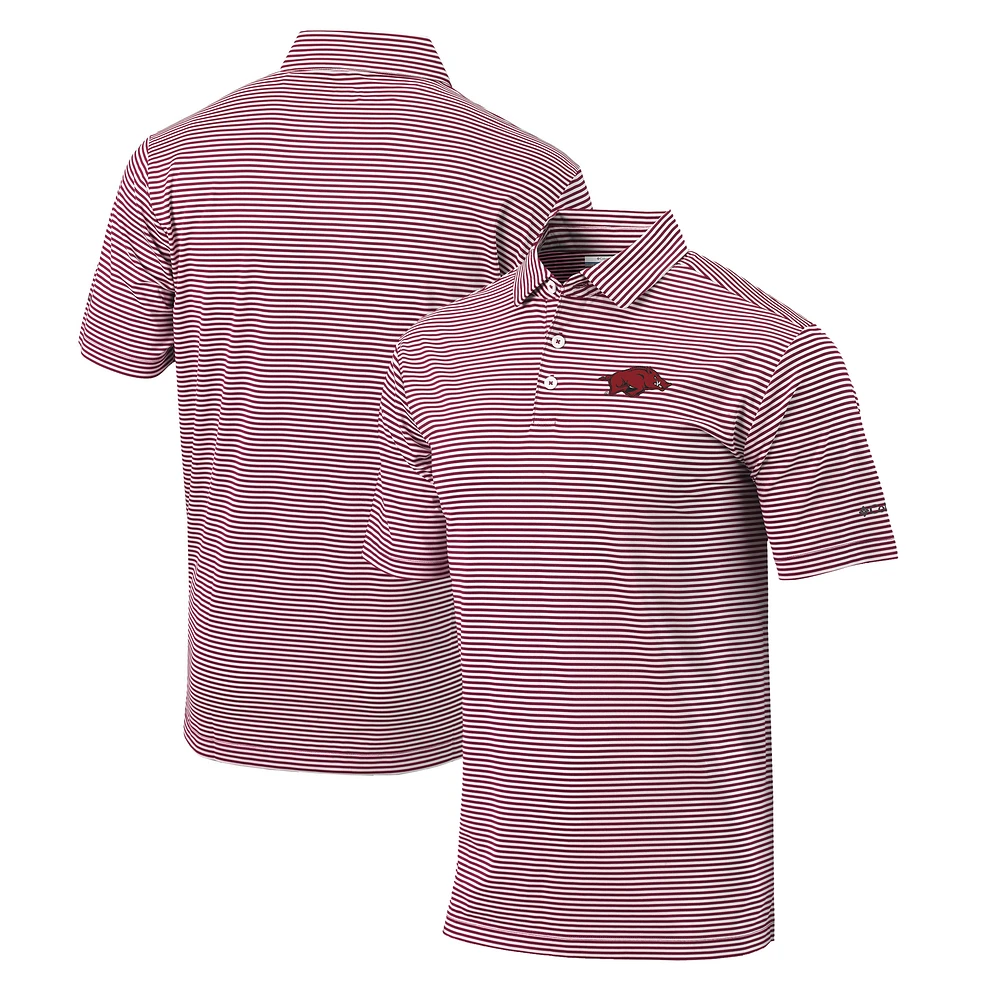 Men's Columbia Cardinal Arkansas Razorbacks Omni-Wick Club Invite Polo
