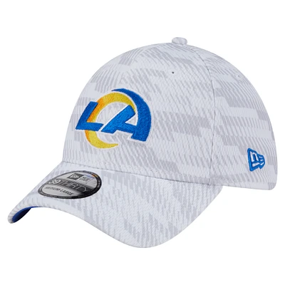 Men's New Era White Los Angeles Rams Gameday Graded 39THIRTY Flex Hat