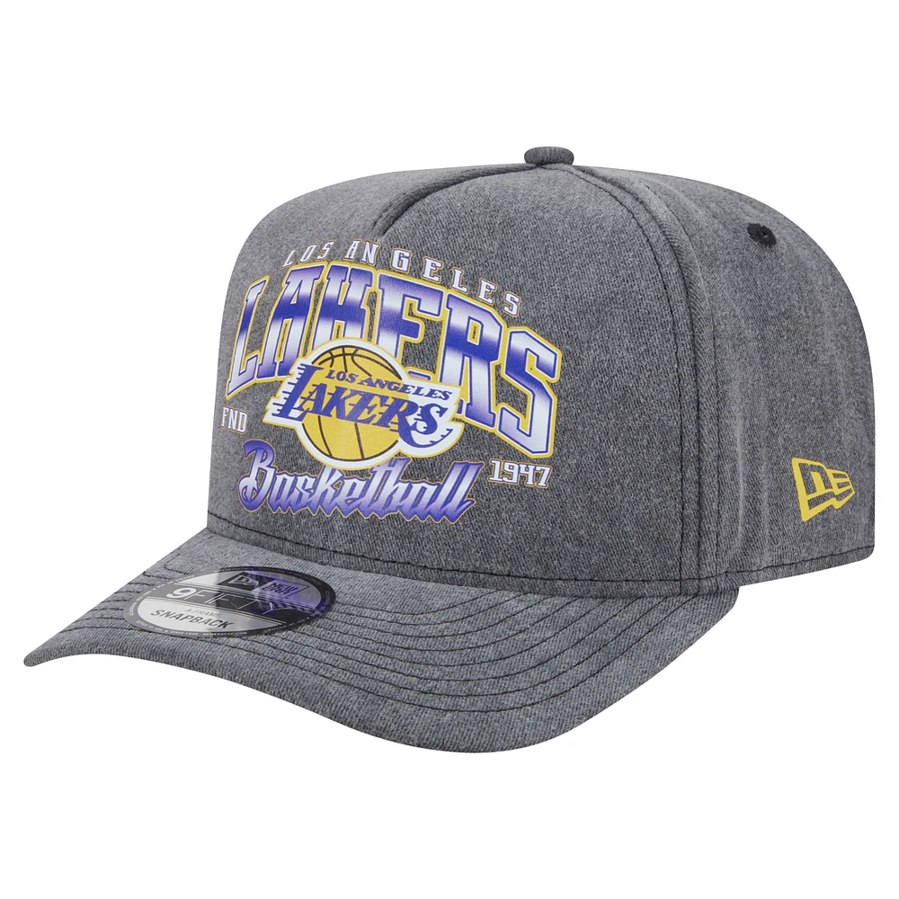 Men's New Era Charcoal Los Angeles Lakers Throwback Washed Pre-Curved 9FIFTY Snapback Hat