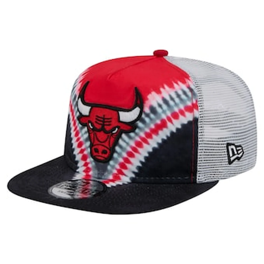 Men's New Era Black/Red Chicago Bulls Throwback Dye Golfer Snapback Hat