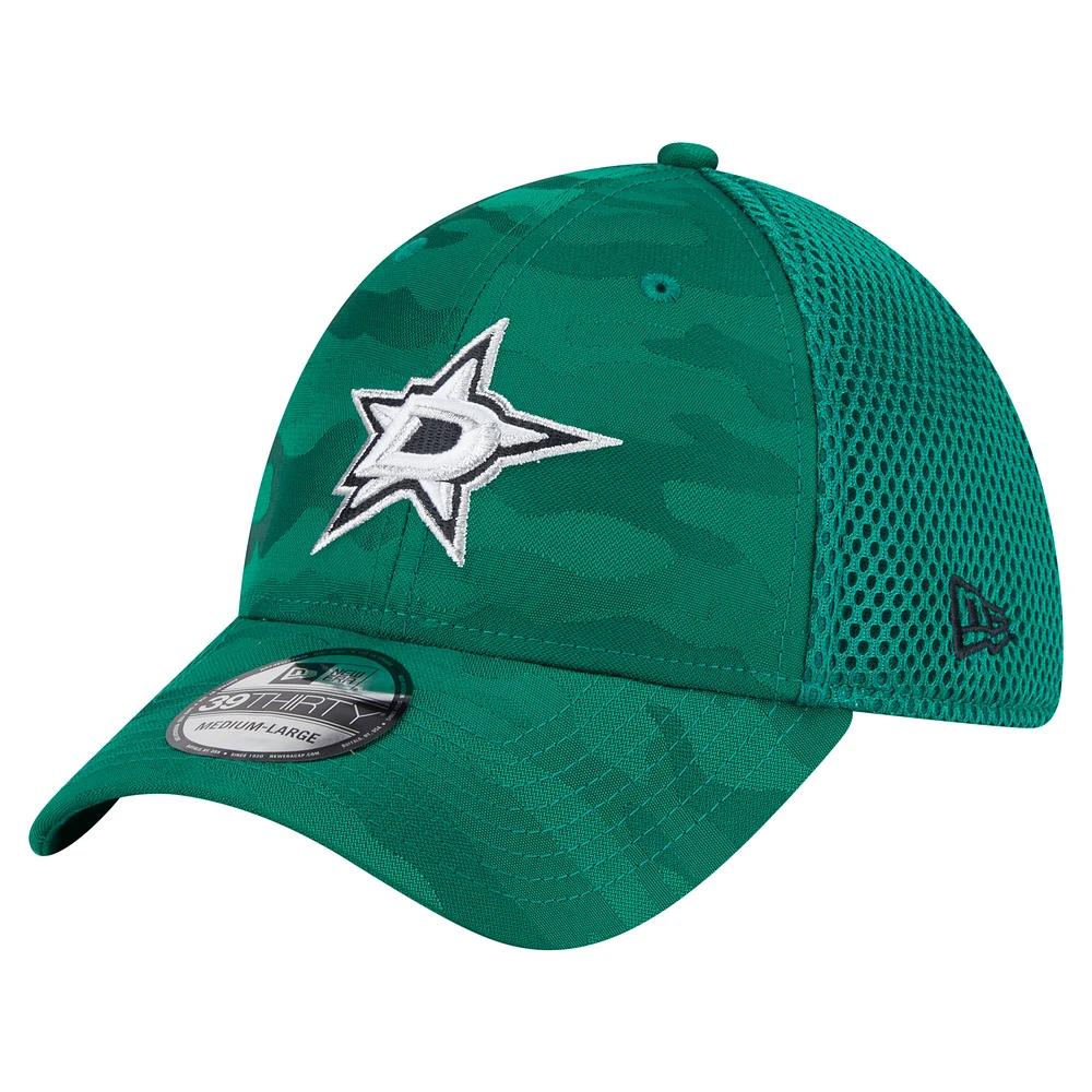 Men's New Era Kelly Green Dallas Stars Active Subtle Camo 39THIRTY Flex Hat