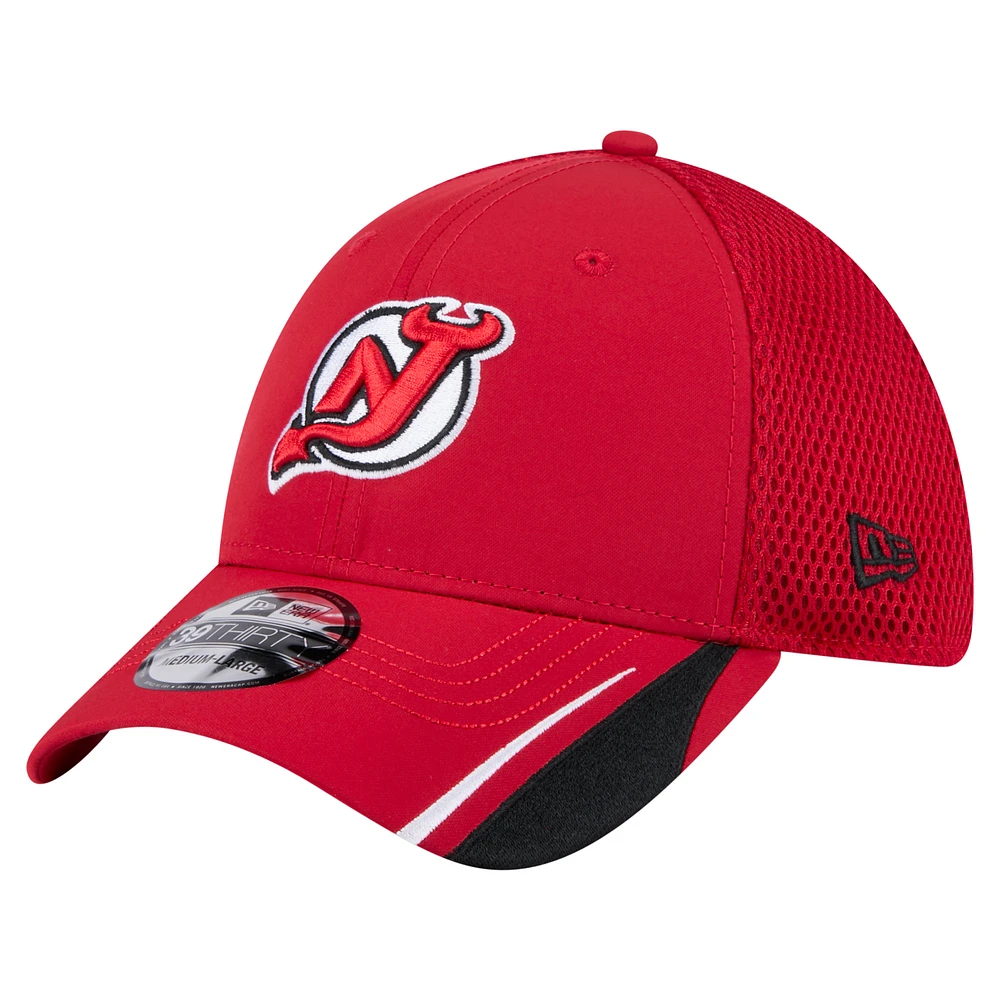 Men's New Era Red Jersey Devils Linear Featherweight 39THIRTY Flex Hat