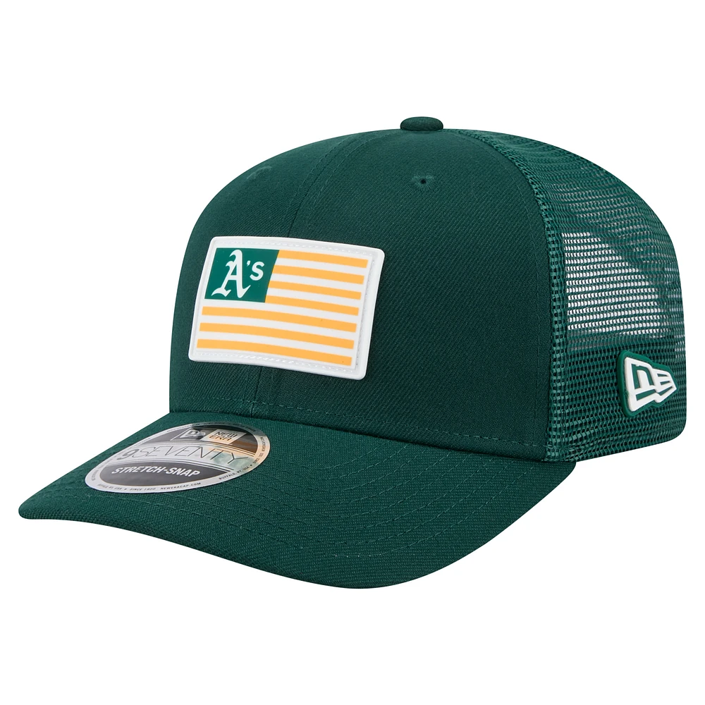 Men's New Era Green Athletics Flag 9SEVENTY Stretch-Snap Hat