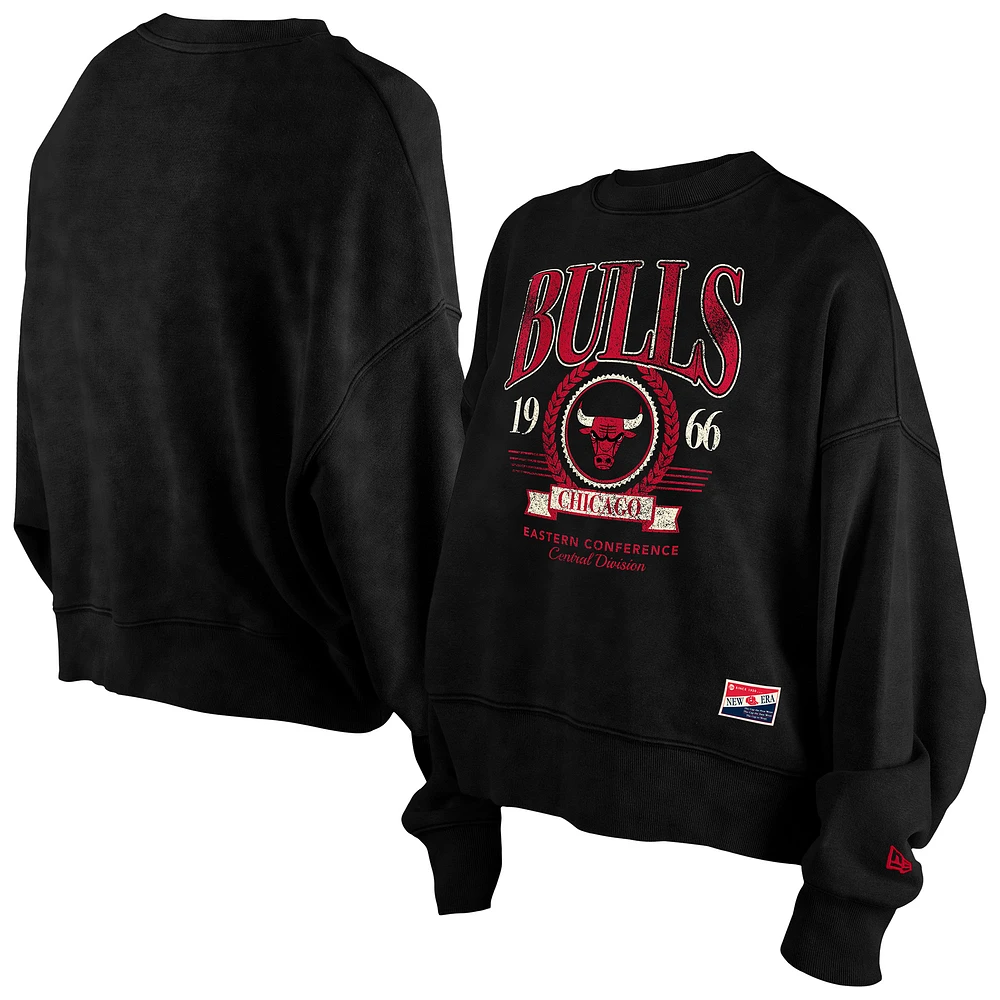 Women's New Era Black Chicago Bulls Throwback Vintage Enzyme Wash Oversized Boxy Pullover Sweatshirt