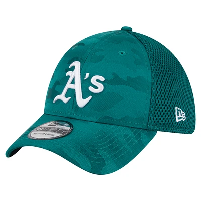 Youth New Era Green Athletics Camo 39THIRTY Flex Hat