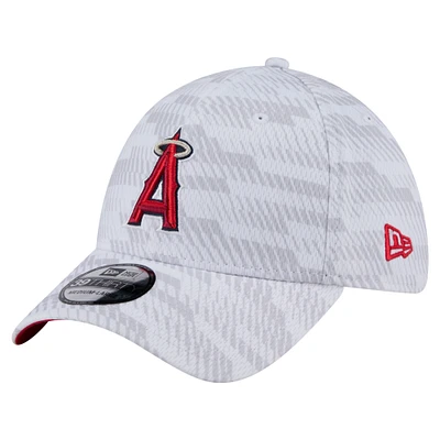 Men's New Era White Los Angeles Angels Graded 39THIRTY Flex Hat