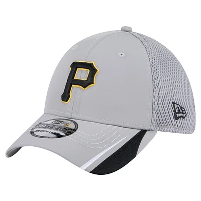 Men's New Era Gray Pittsburgh Pirates Linear 39THIRTY Flex Hat