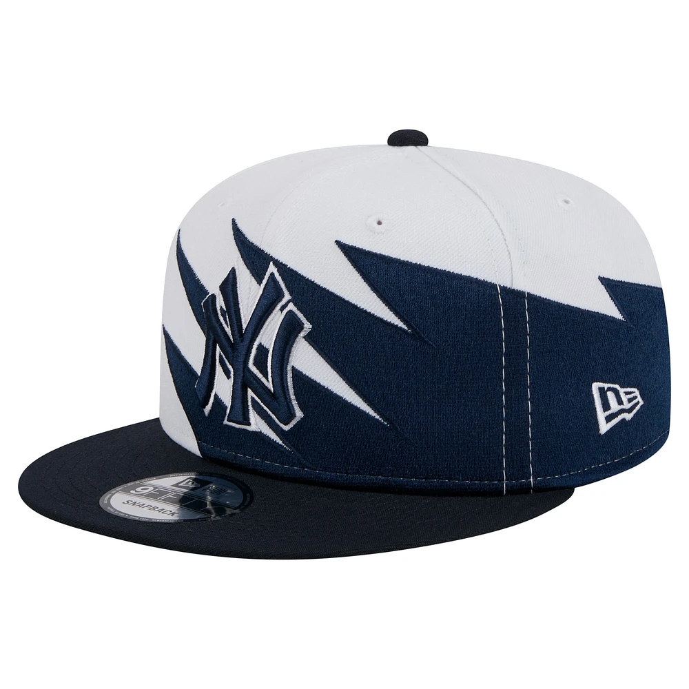 Men's New Era Navy/White New York Yankees Jagged 9FIFTY Snapback Hat