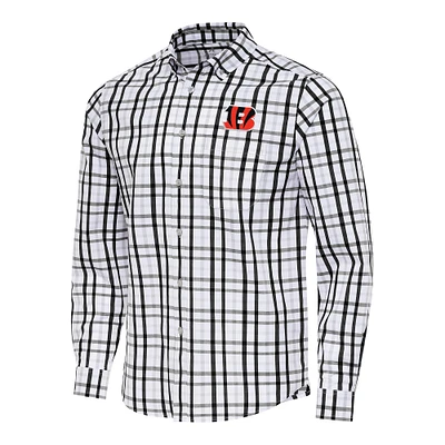 Men's Antigua Black/Gray Cincinnati Bengals Tending Woven Tri-Blend Long Sleeve Button-Down Shirt