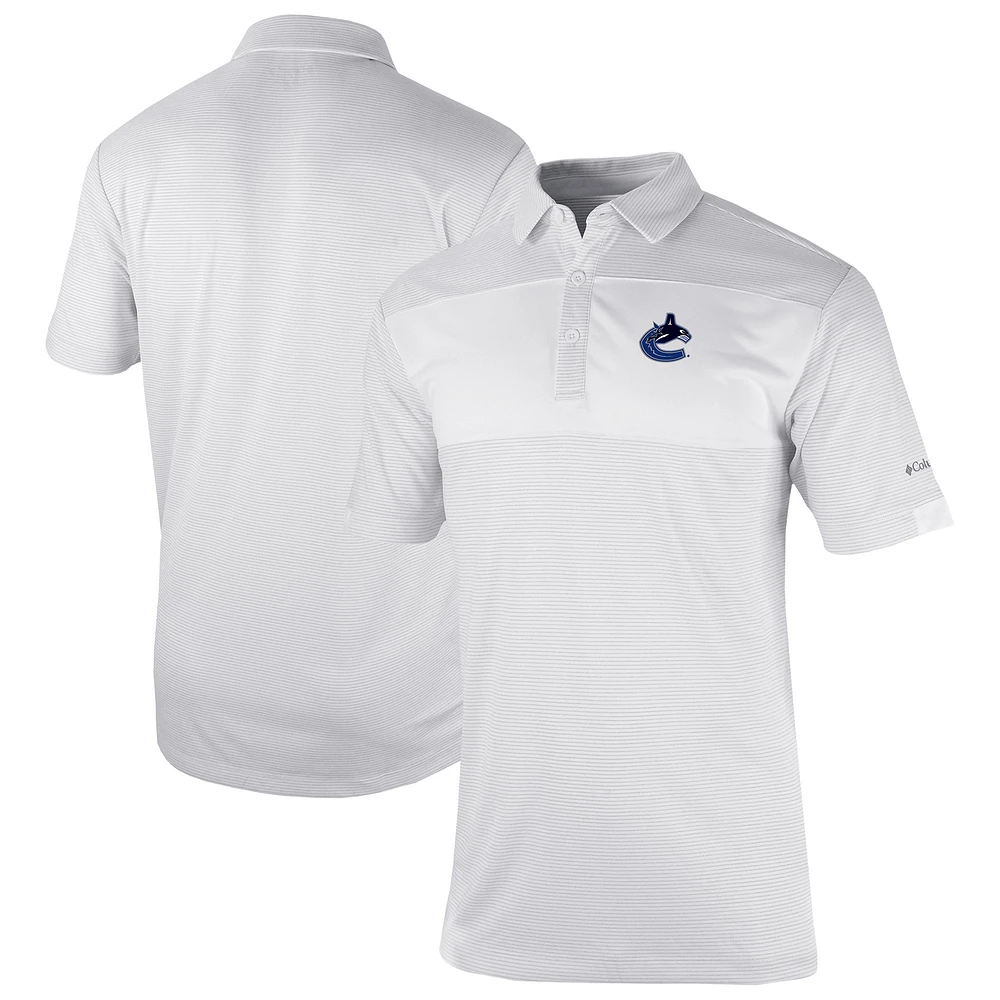 Men's Columbia White Vancouver Canucks Omni-Wick Total Control Polo