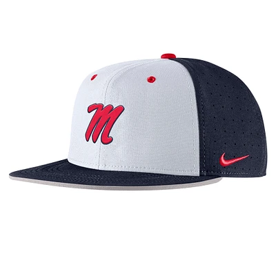 Men's Nike Navy Ole Miss Rebels 2025 On-Field True Performance Baseball Fitted Hat