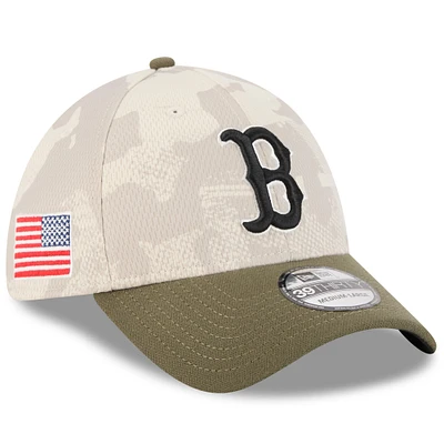 Men's New Era Light Beige/Olive Boston Red Sox 2025 Armed Forces Day 39THIRTY Flex Hat