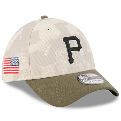 Men's New Era Light Beige/Olive Pittsburgh Pirates 2025 Armed Forces Day 39THIRTY Flex Hat