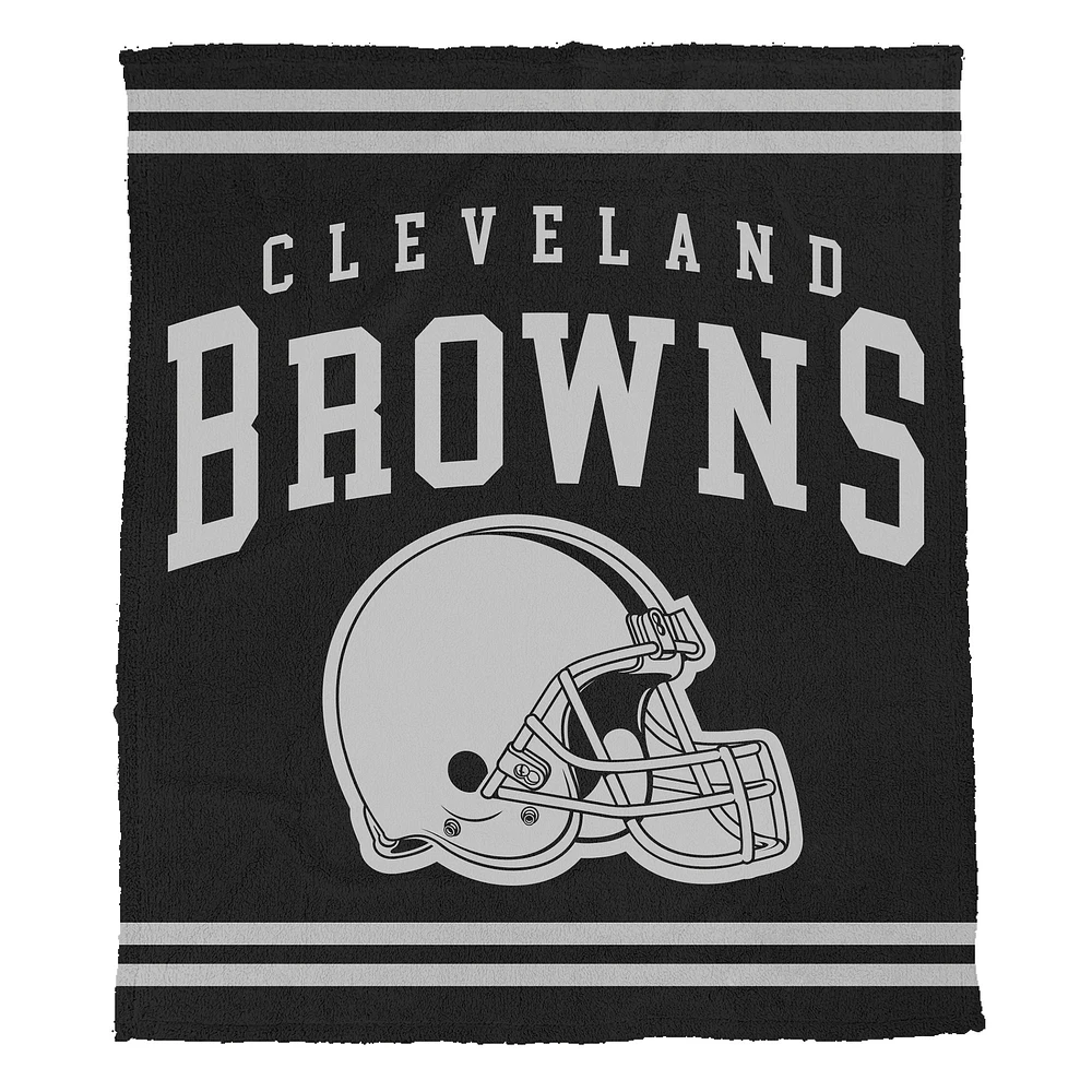 Pegasus Cleveland Browns 50" x 60" Midnight Logo Cozy Knit Blanket