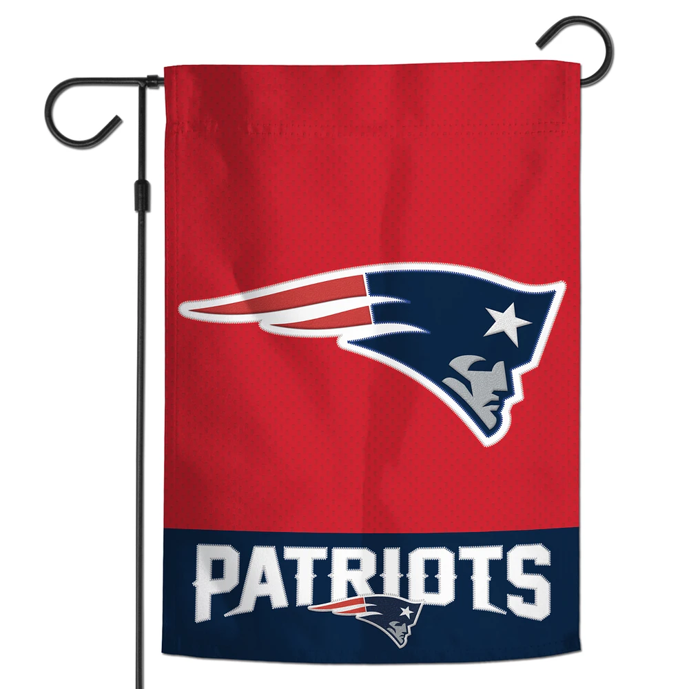 WinCraft New England Patriots 12" x 18" Applique Garden Flag