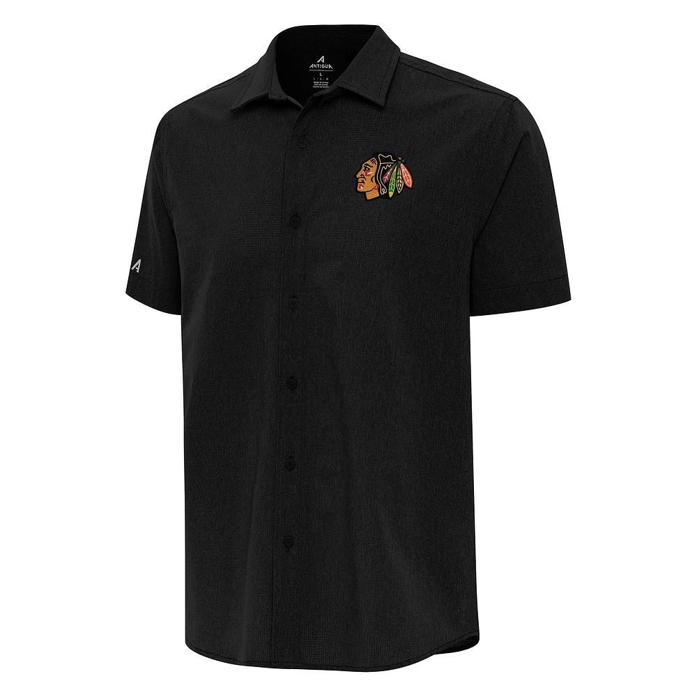 Men's Antigua Chicago Blackhawks Activate Woven Short Sleeve Button-Up Shirt
