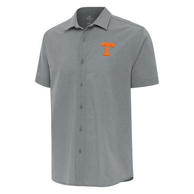 Men's Antigua Gray Tennessee Volunteers Activate Woven Short Sleeve Button-Down Shirt