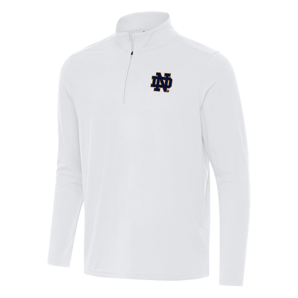 Men's Antigua White Notre Dame Fighting Irish Intent Quarter-Zip Top