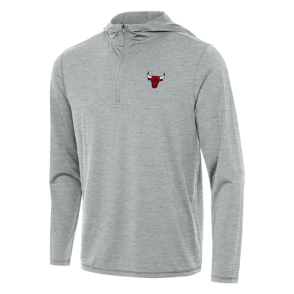 Men's Antigua Heather Gray Chicago Bulls Tidy Quarter-Zip Hoodie