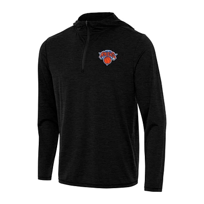Men's Antigua Heather Black New York Knicks Tidy Quarter-Zip Hoodie
