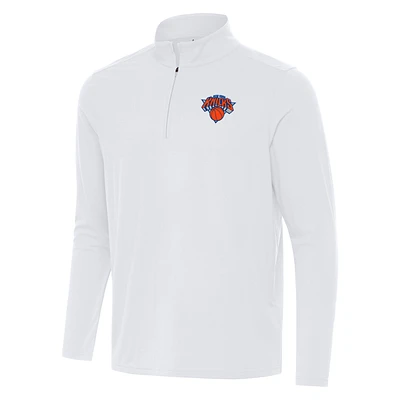 Men's Antigua White New York Knicks Intent Quarter-Zip Top